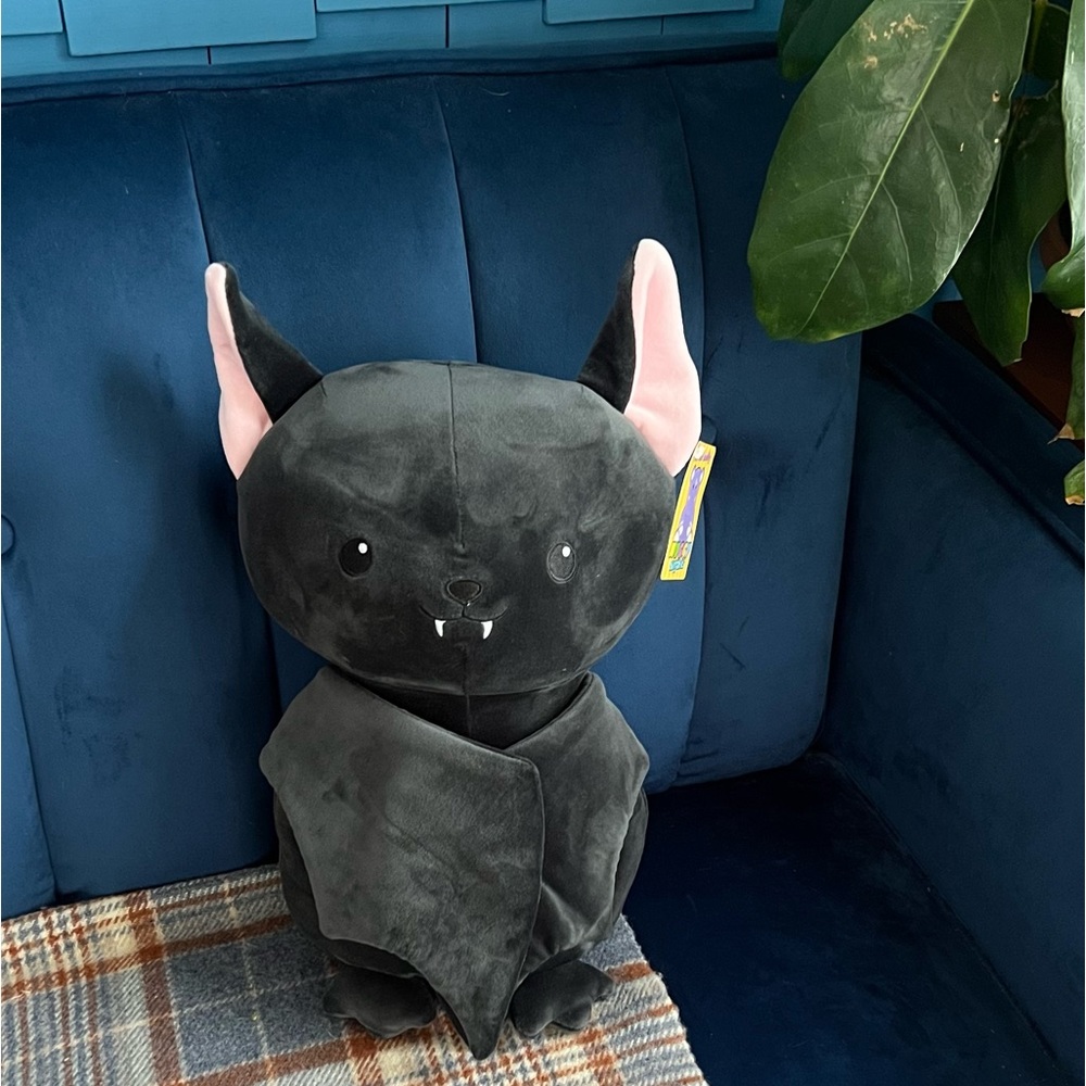 NWT Cracker Barrel Bat Plush 🦇 RARE!! | Huggy Huggables Halloween Vampire Bat